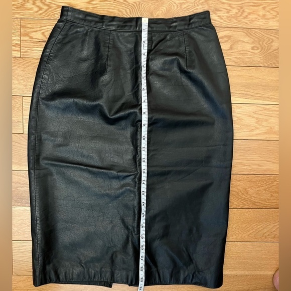 Danier Sport Vintage Leather Midi Skirt - Picture 8 of 8